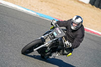 enduro-digital-images;event-digital-images;eventdigitalimages;mallory-park;mallory-park-photographs;mallory-park-trackday;mallory-park-trackday-photographs;no-limits-trackdays;peter-wileman-photography;racing-digital-images;trackday-digital-images;trackday-photos